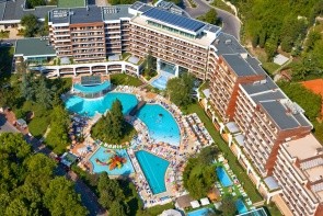 Flamingo Grand